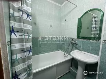 2-комнатная квартира, этаж 4 из 6, 36 м²