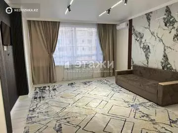 2-комнатная квартира, этаж 4 из 15, 55 м², на длительный срок