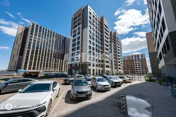 3-комнатная квартира, этаж 1 из 9, 92 м²