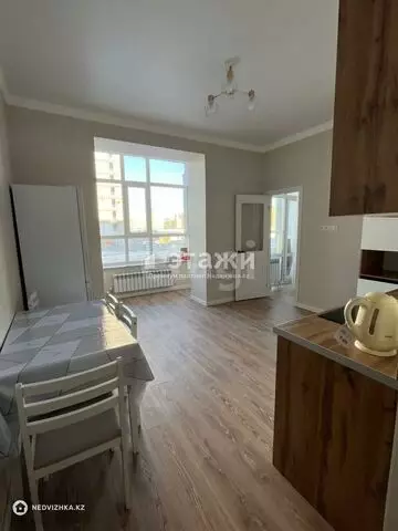 2-комнатная квартира, этаж 2 из 10, 50 м²