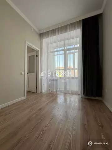 2-комнатная квартира, этаж 2 из 10, 50 м²