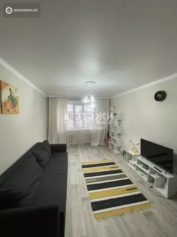 1-комнатная квартира, этаж 8 из 9, 35 м²