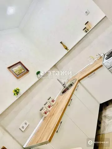 2-комнатная квартира, этаж 6 из 12, 52 м²