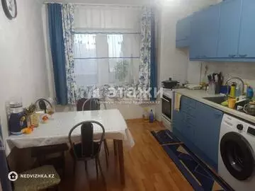 3-комнатная квартира, этаж 8 из 25, 88 м²