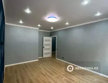 2-комнатная квартира, этаж 1 из 10, 69 м²