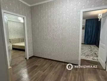 2-комнатная квартира, этаж 1 из 10, 67 м²