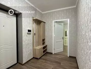 2-комнатная квартира, этаж 1 из 10, 67 м²