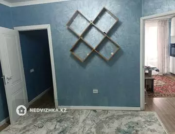 2-комнатная квартира, этаж 1 из 10, 60 м²