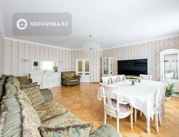 4-комнатная квартира, этаж 3 из 20, 165 м²