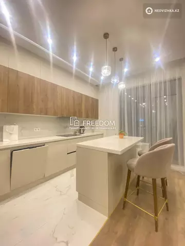 1-комнатная квартира, этаж 2 из 8, 72 м²