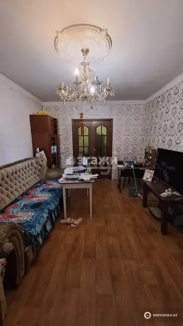 2-комнатная квартира, этаж 3 из 5, 51 м²