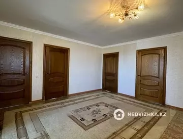 300 м², 6-комнатный дом, 15 соток, 300 м², изображение - 9