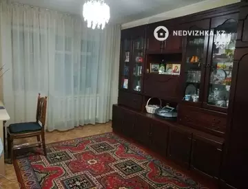 3-комнатная квартира, этаж 4 из 5, 74 м²