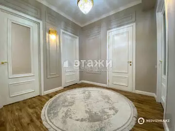 3-комнатная квартира, этаж 5 из 9, 112 м², на длительный срок