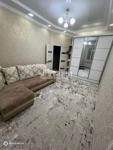 1-комнатная квартира, этаж 6 из 15, 37 м²