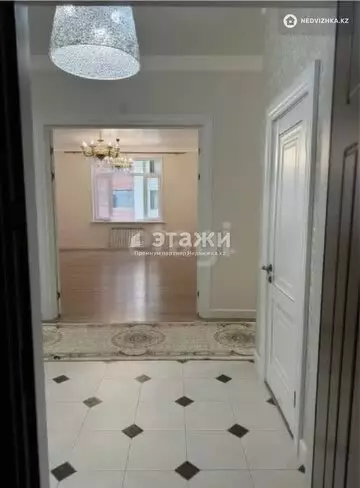 3-комнатная квартира, этаж 6 из 13, 130 м²