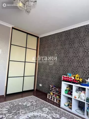 3-комнатная квартира, этаж 2 из 14, 87 м²