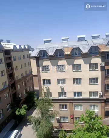 2-комнатная квартира, этаж 3 из 5, 42 м²