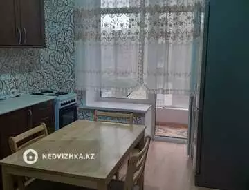 1-комнатная квартира, этаж 3 из 9, 36 м²