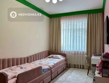 93 м², 3-комнатная квартира, этаж 2 из 8, 93 м², изображение - 1