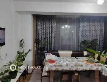 2-комнатная квартира, этаж 4 из 5, 68 м²