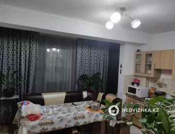 2-комнатная квартира, этаж 4 из 5, 68 м²