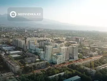 2-комнатная квартира, этаж 7 из 17, 82 м²