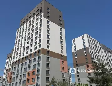 2-комнатная квартира, этаж 7 из 17, 82 м²