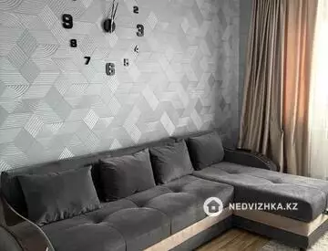 1-комнатная квартира, этаж 4 из 4, 40 м²