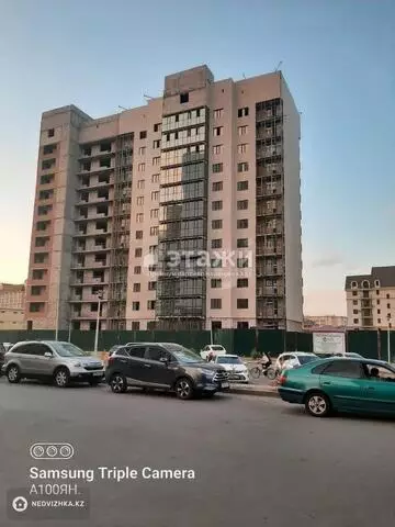 1-комнатная квартира, этаж 3 из 13, 42 м²