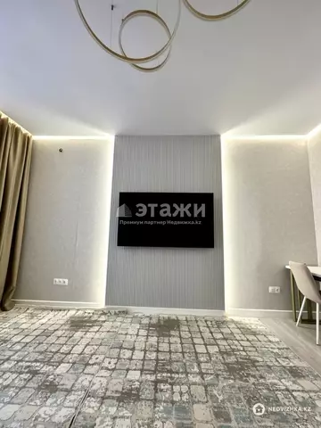 3-комнатная квартира, этаж 3 из 12, 64 м²