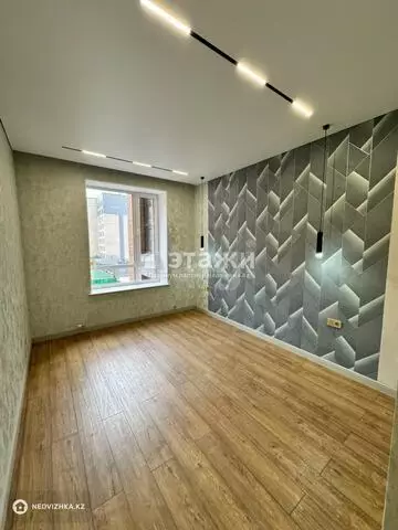 2-комнатная квартира, этаж 4 из 9, 71 м²