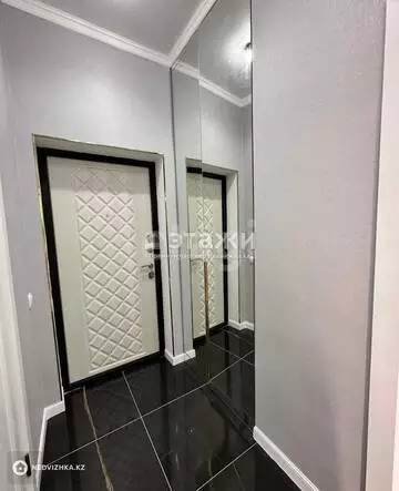 2-комнатная квартира, этаж 7 из 18, 60 м²