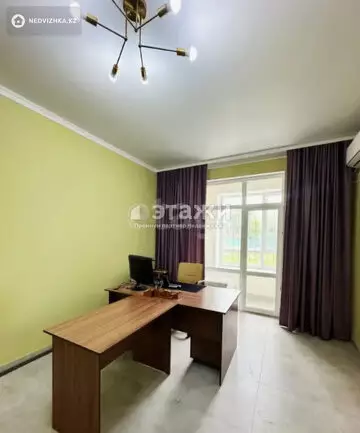 1-комнатная квартира, этаж 1 из 10, 40 м²