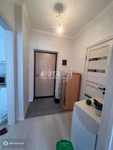 2-комнатная квартира, этаж 3 из 9, 43 м²