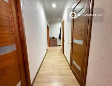 3-комнатная квартира, этаж 4 из 18, 75 м²