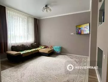 2-комнатная квартира, этаж 1 из 10, 45 м²