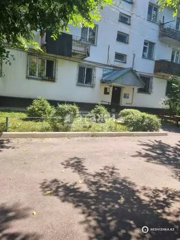 2-комнатная квартира, этаж 3 из 4, 45 м²