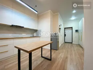 2-комнатная квартира, этаж 3 из 16, 45 м², на длительный срок