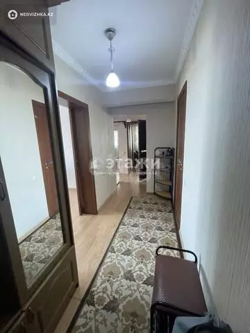 3-комнатная квартира, этаж 10 из 12, 68 м²