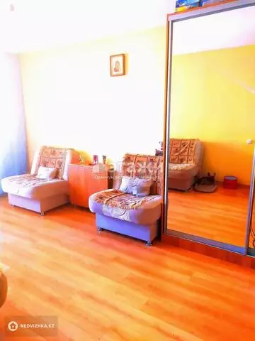 2-комнатная квартира, этаж 9 из 12, 55 м²