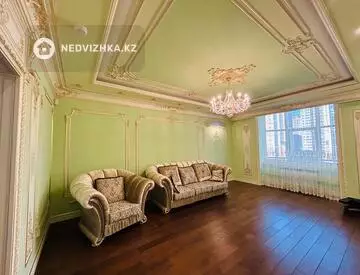 2-комнатная квартира, этаж 5 из 19, 100 м²