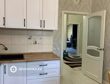 100 м², 2-комнатная квартира, этаж 3 из 4, 100 м², изображение - 4