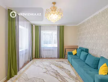 2-комнатная квартира, этаж 3 из 7, 82 м²