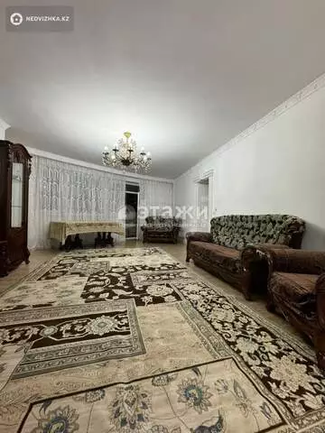 2-комнатная квартира, этаж 8 из 20, 107 м², на длительный срок