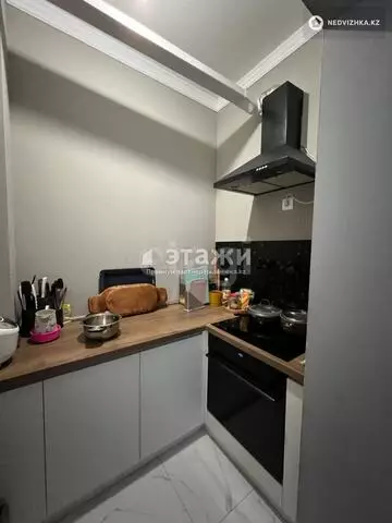 4-комнатная квартира, этаж 9 из 10, 128 м²