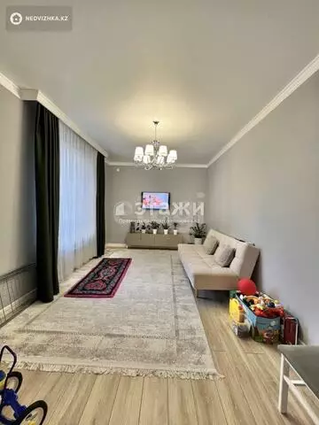 2-комнатная квартира, этаж 8 из 12, 69 м²