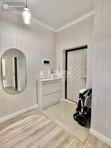 2-комнатная квартира, этаж 8 из 12, 69 м²