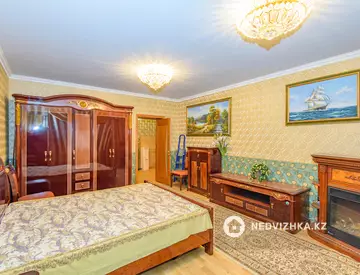 3-комнатная квартира, этаж 4 из 9, 114 м²