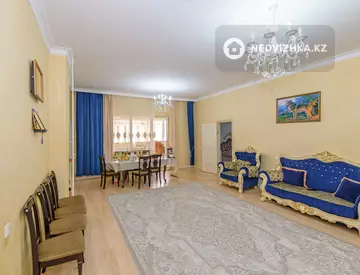 4-комнатная квартира, этаж 2 из 10, 130 м²